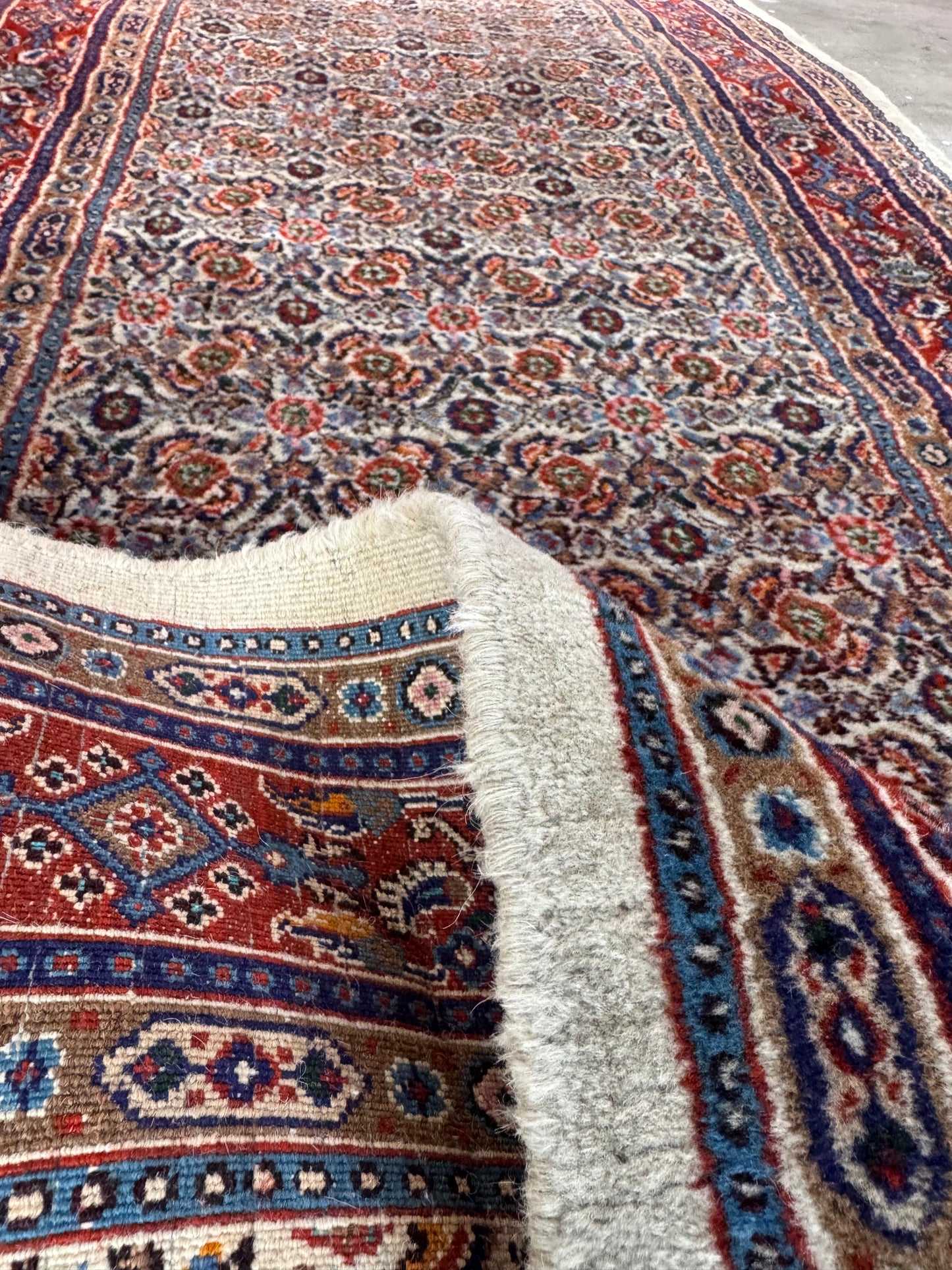 Handmade Persian Muod Runner
290 x 83 cm | 9.5 x 2.7 ft