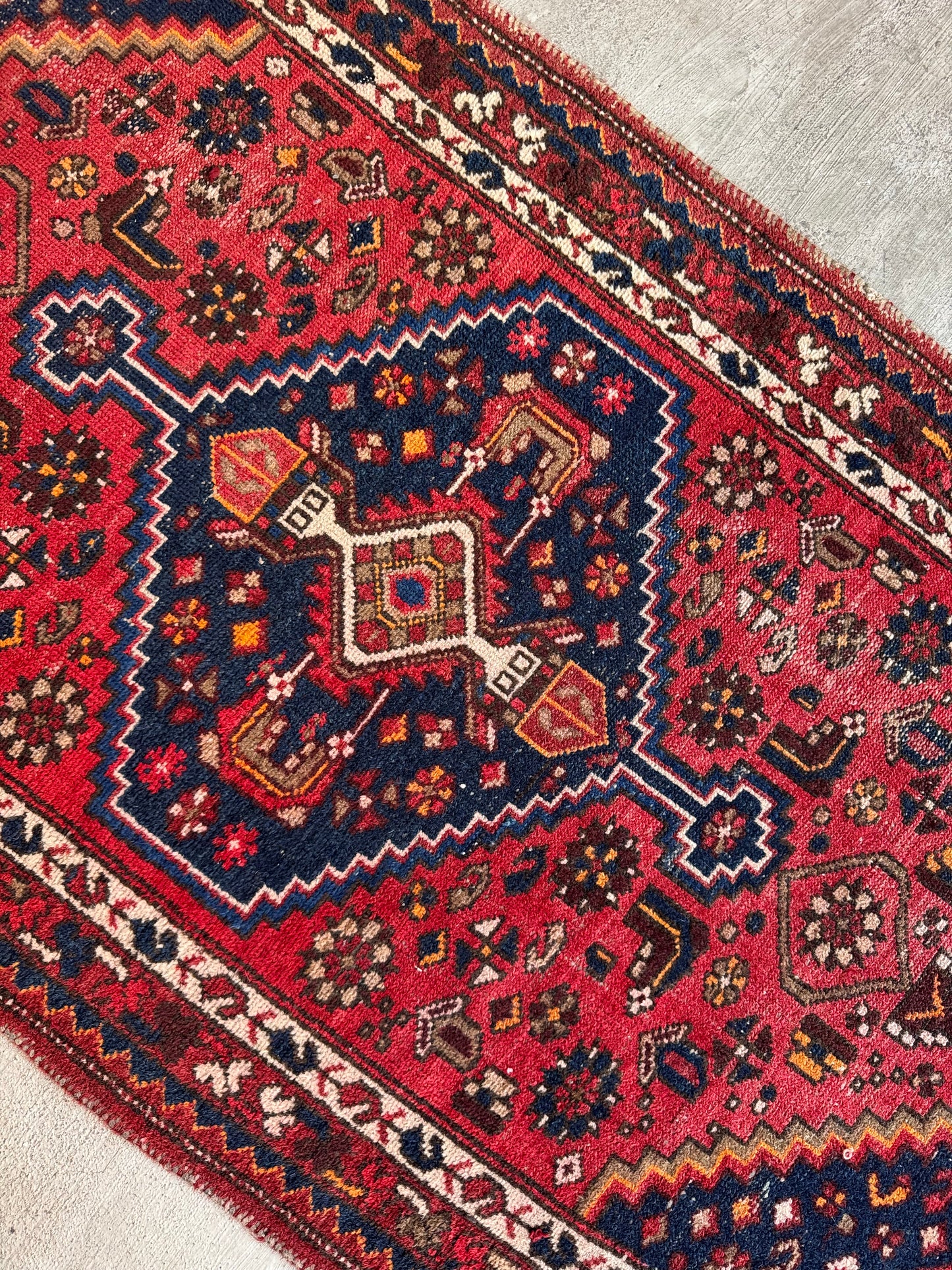 Handmade Persian Hamadan 
190 x 100 cm | 6.23 x 3.28 ft