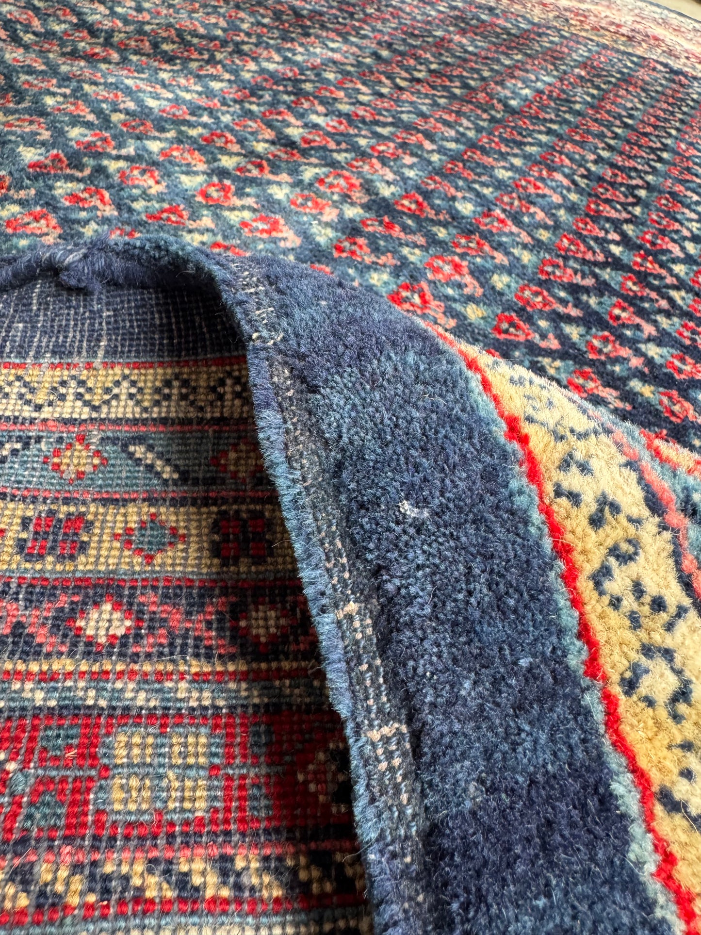 Handmade Persian Sarouk Mir Rug
335 x 240 cm | 11.0 x 7.9 ft