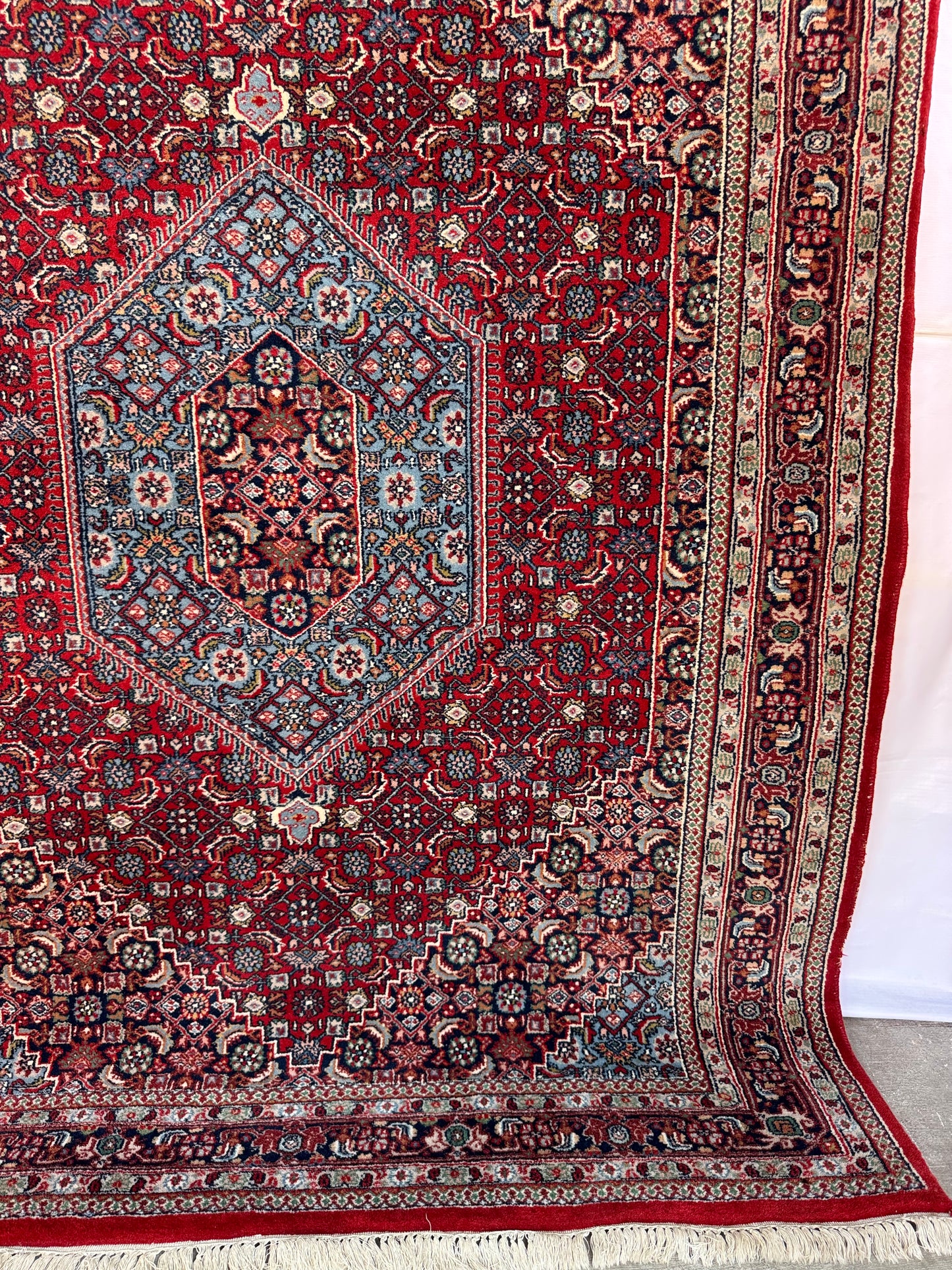 Handmade Indo Bidjar Rug
242 x 175 cm | 7.9 x 5.7 ft