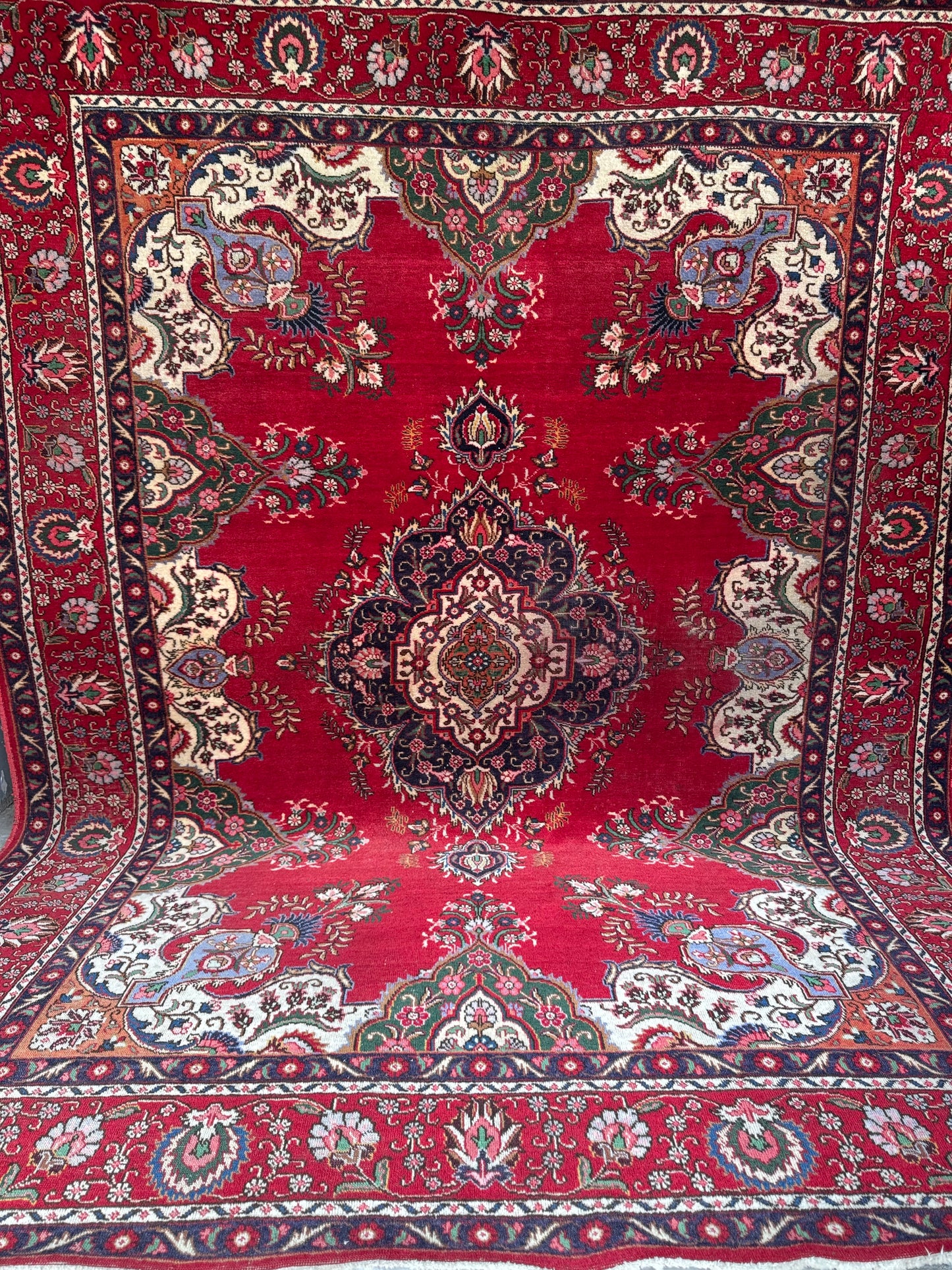 📌 RESERVED Handmade Persian Sarouk Rug
345 x 260 cm | 11.3 x 8.5 ft