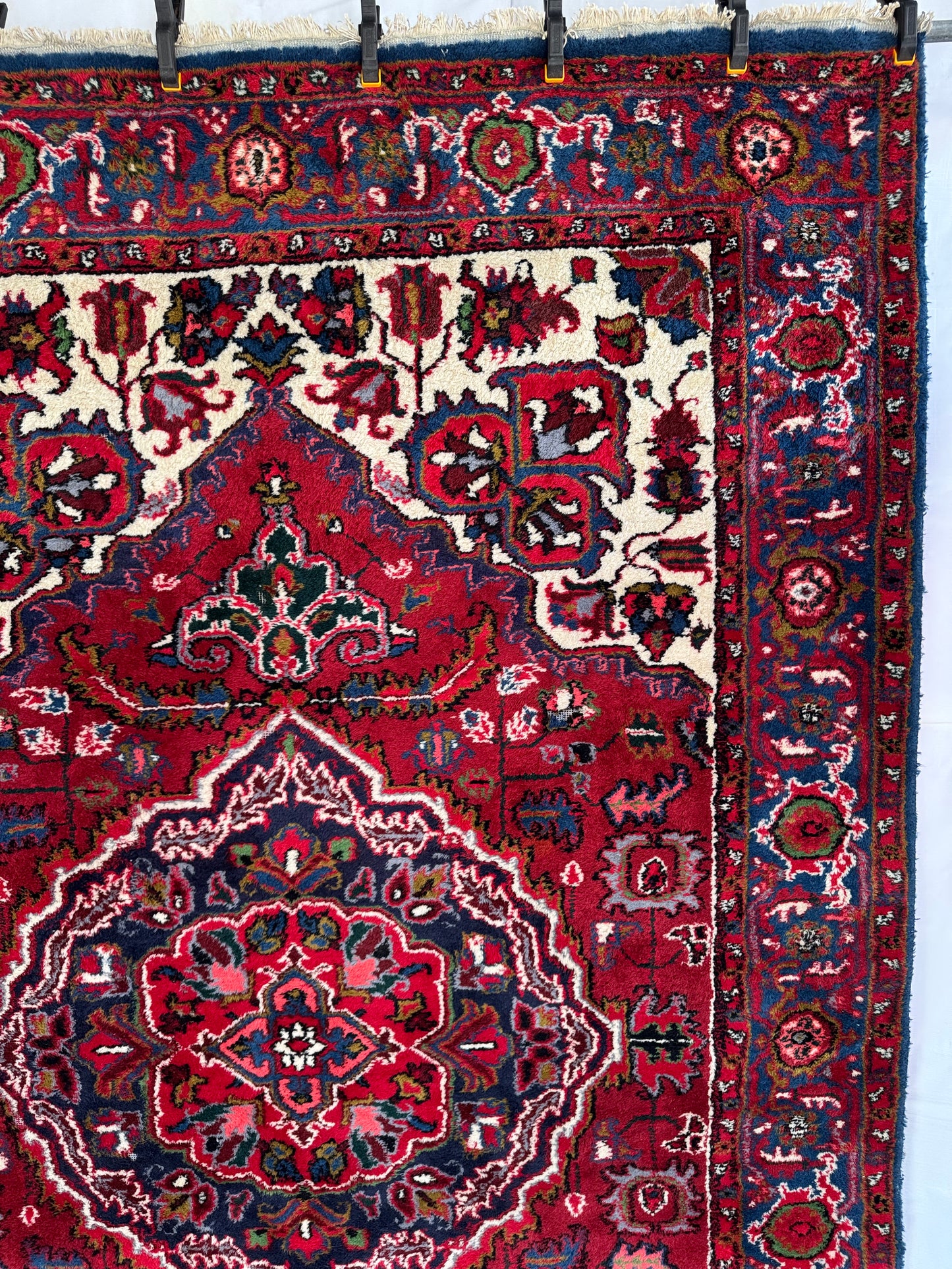 Handmade Persian Bakhtiar 300 x 190 cm | 9.84 x 6.23 ft