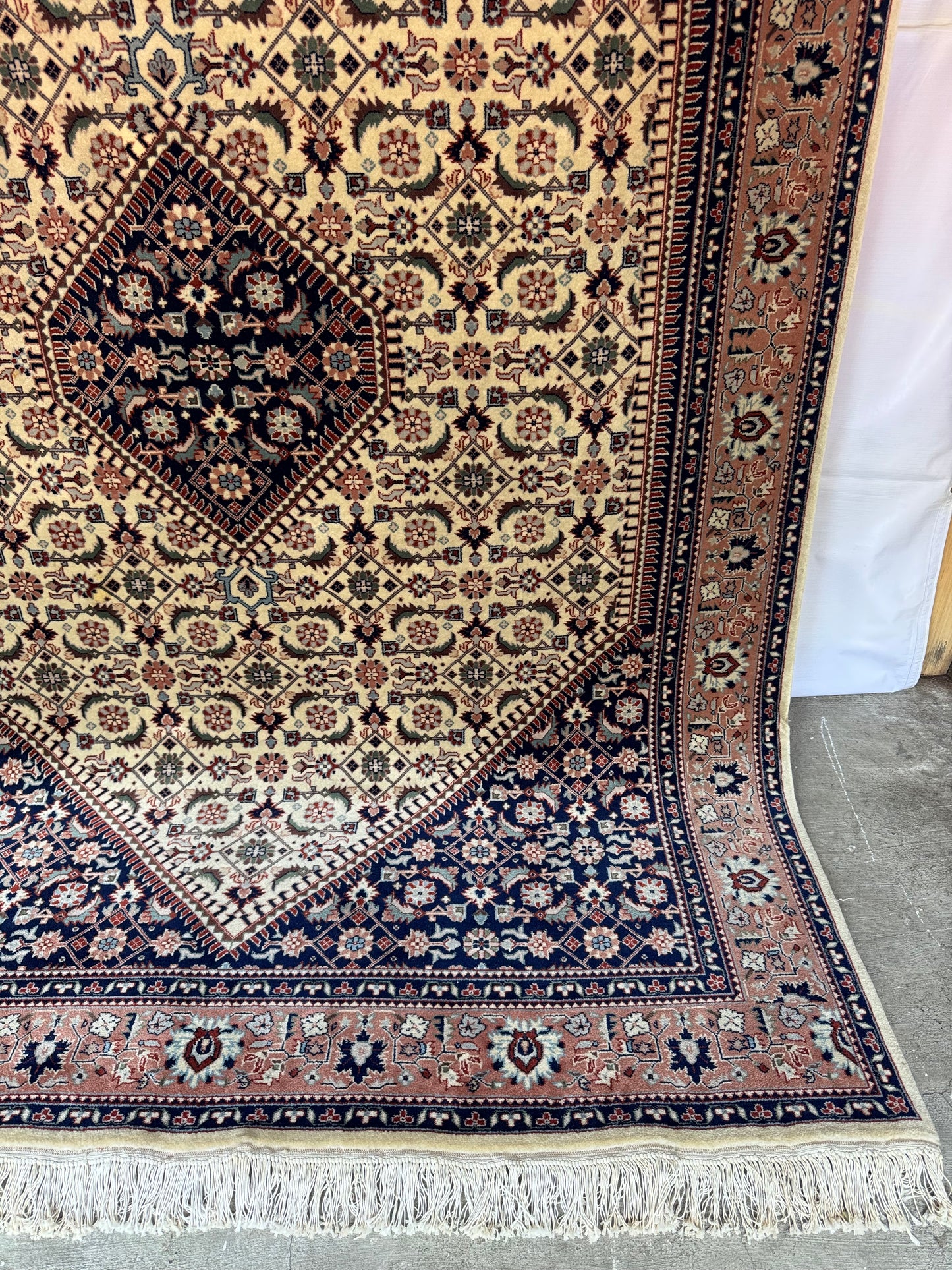 Handmade Persian Bidjar Rug 277 x 186 cm | 9.09 x 6.1 ft