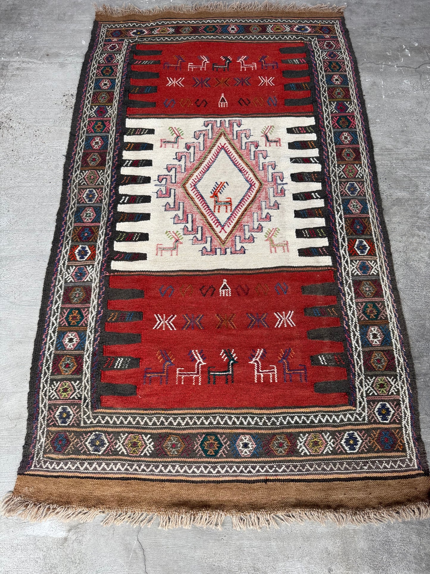Handmade Anatolian Kilim Rug 187 x 107 cm | 6.14 x 3.51 ft