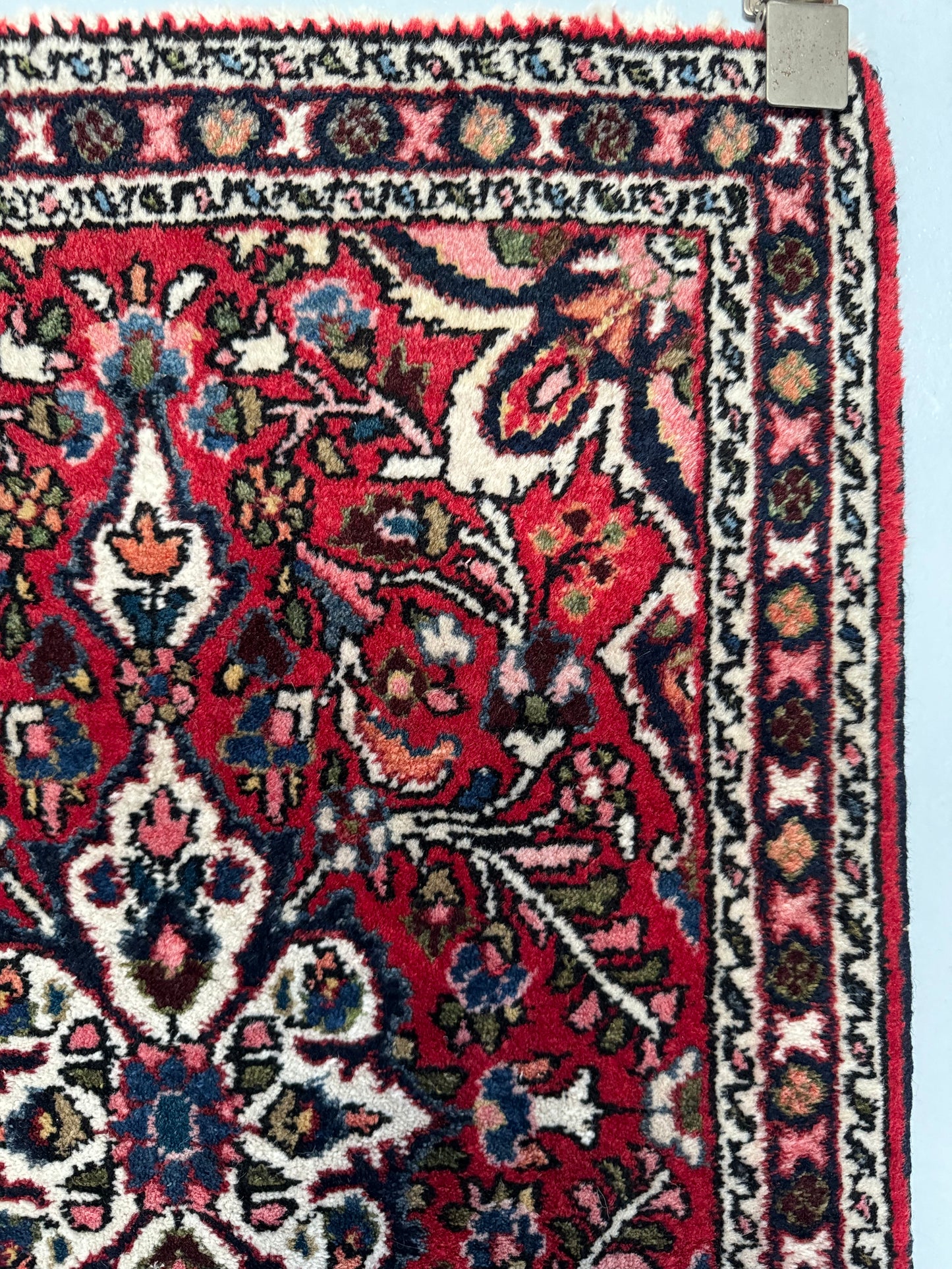 Handmade Persian Bakhtiari 83 x 59 cm |  2.72 x 1.94 ft