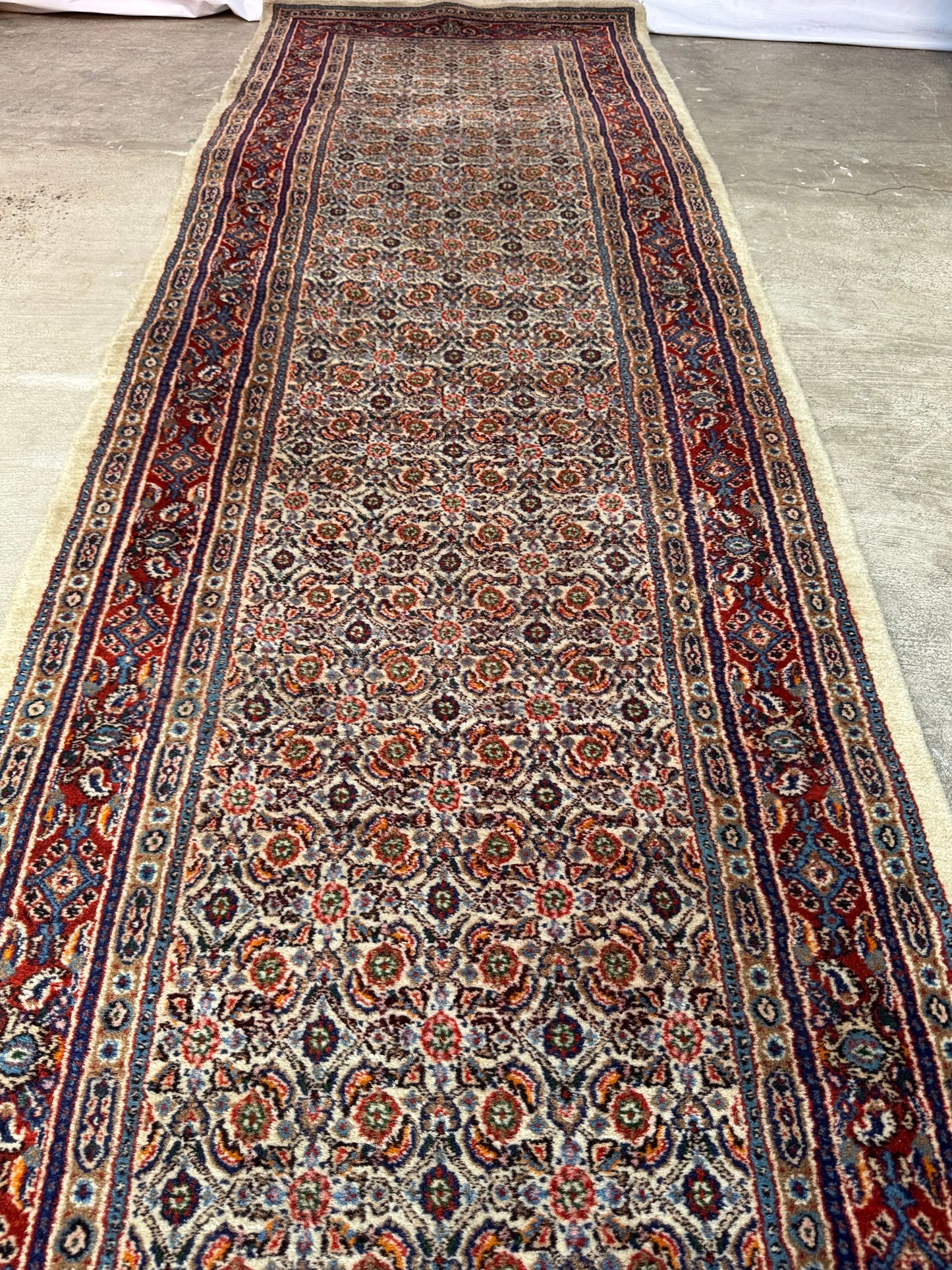 Handmade Persian Muod Runner
290 x 83 cm | 9.5 x 2.7 ft