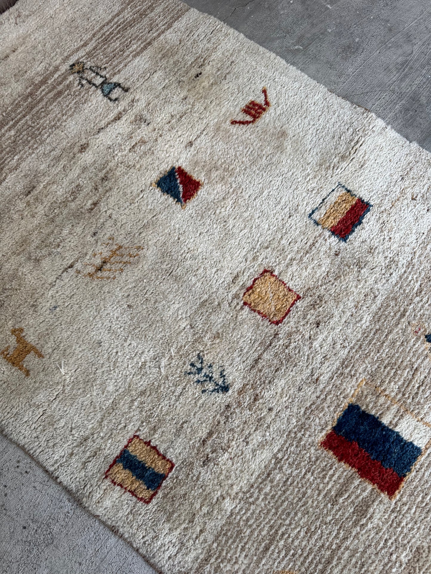 Handmade Persian Gabbeh Rug 190 x 100 cm | 6.23 x 3.28 ft