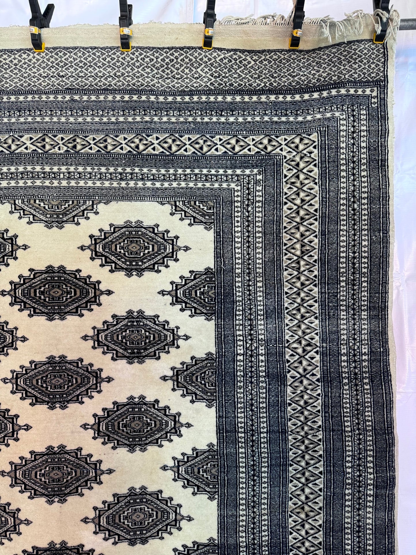 Handmade Bokhara 217 x 186 cm | 7.12 x 6.1 ft