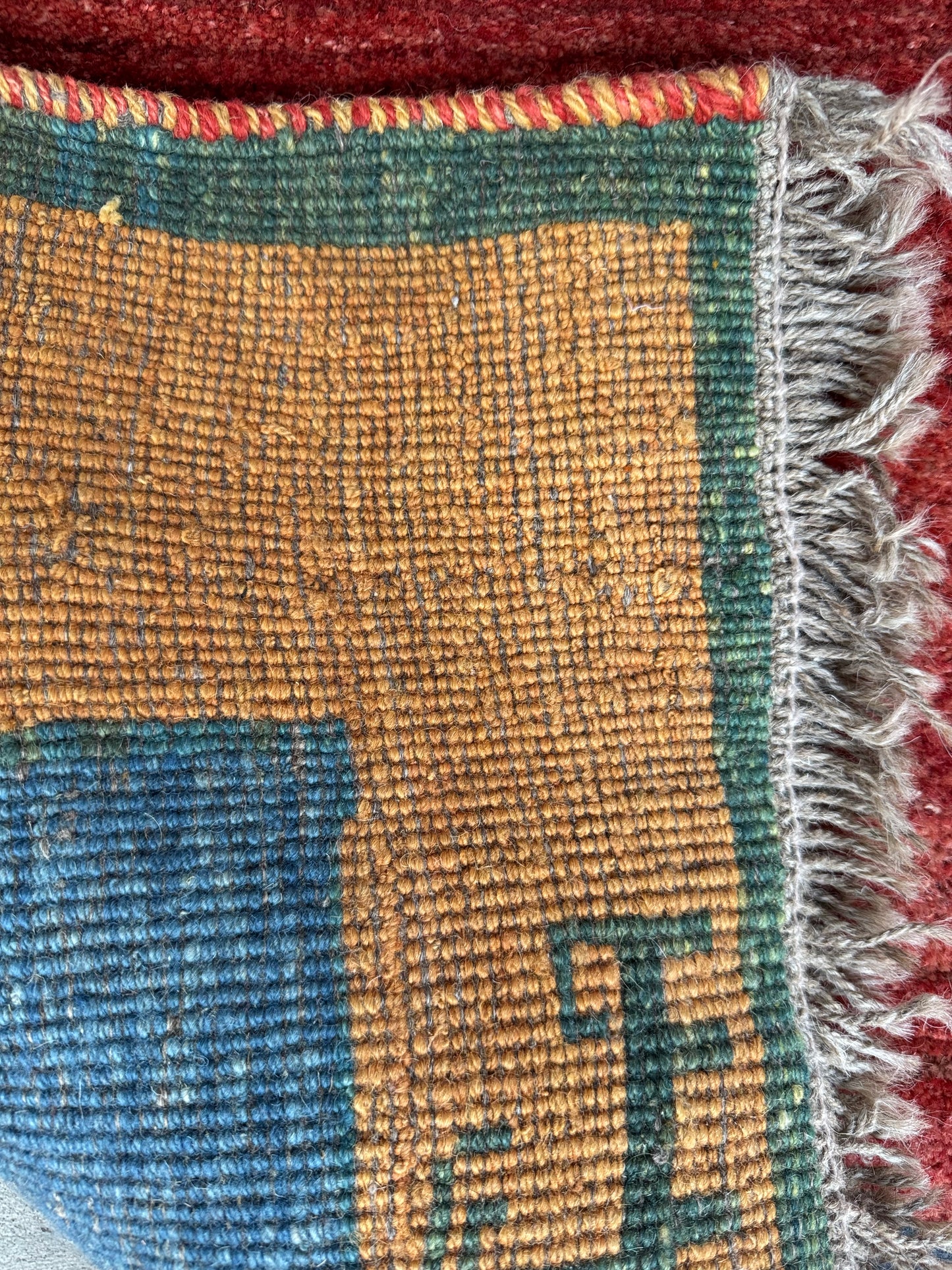 Handmade Persian Gabbeh Rug 220 x 175 cm | 7.22 x 5.74 ft