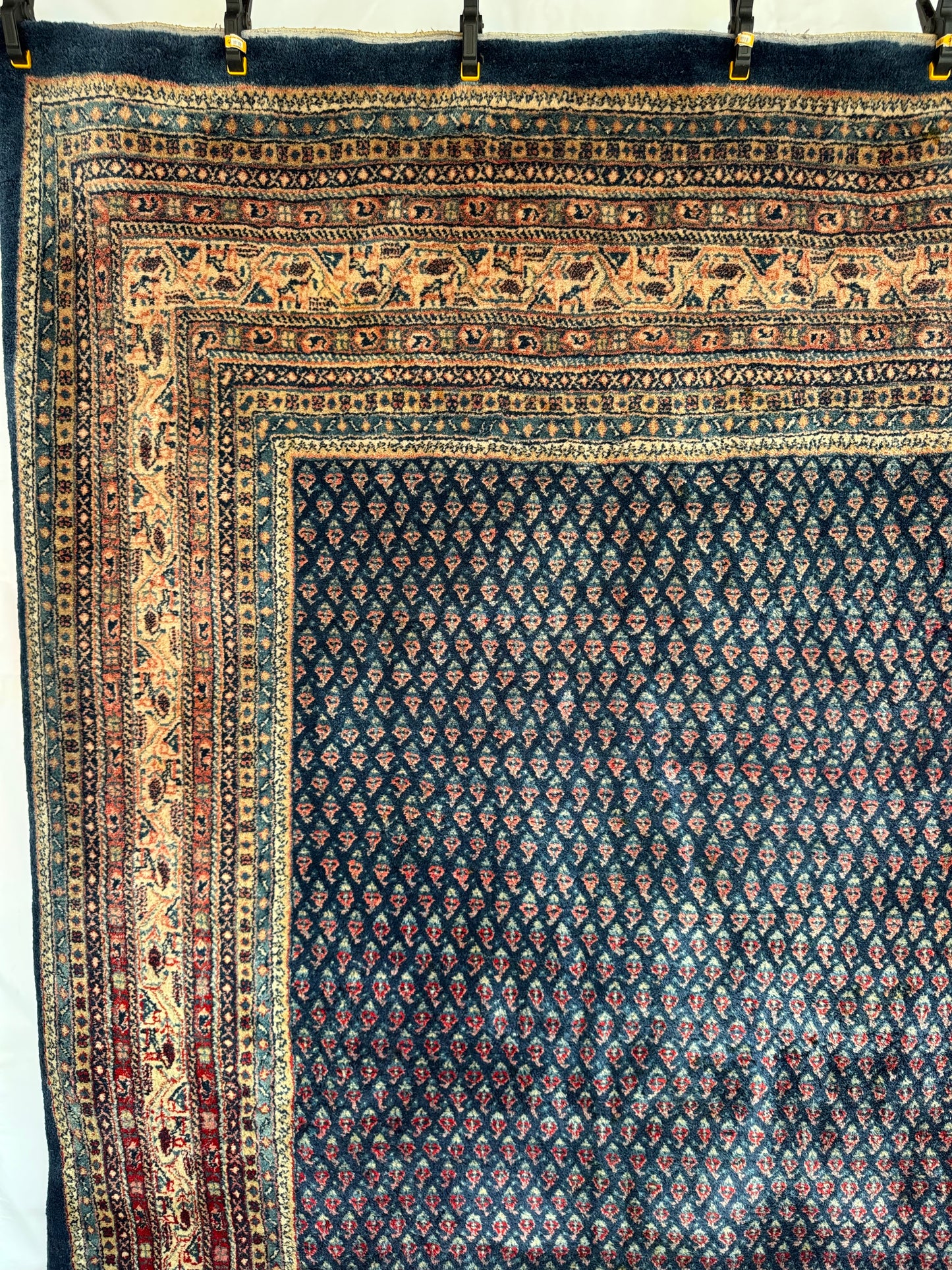 Handmade Persian Sarouk Mir Rug
335 x 240 cm | 11.0 x 7.9 ft