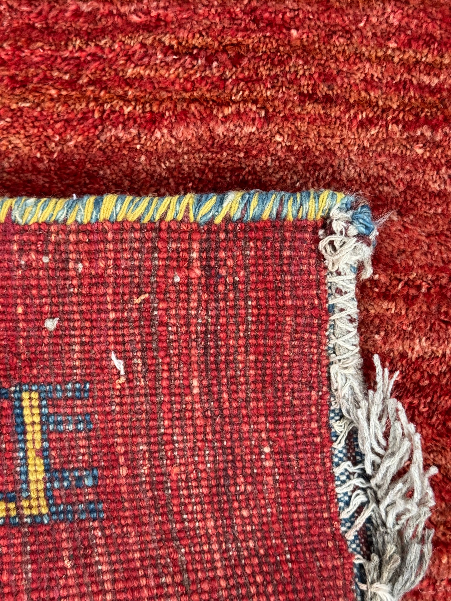 Handmade Persian Gabbeh 165 x 97 cm | 5.41 x 3.18 ft