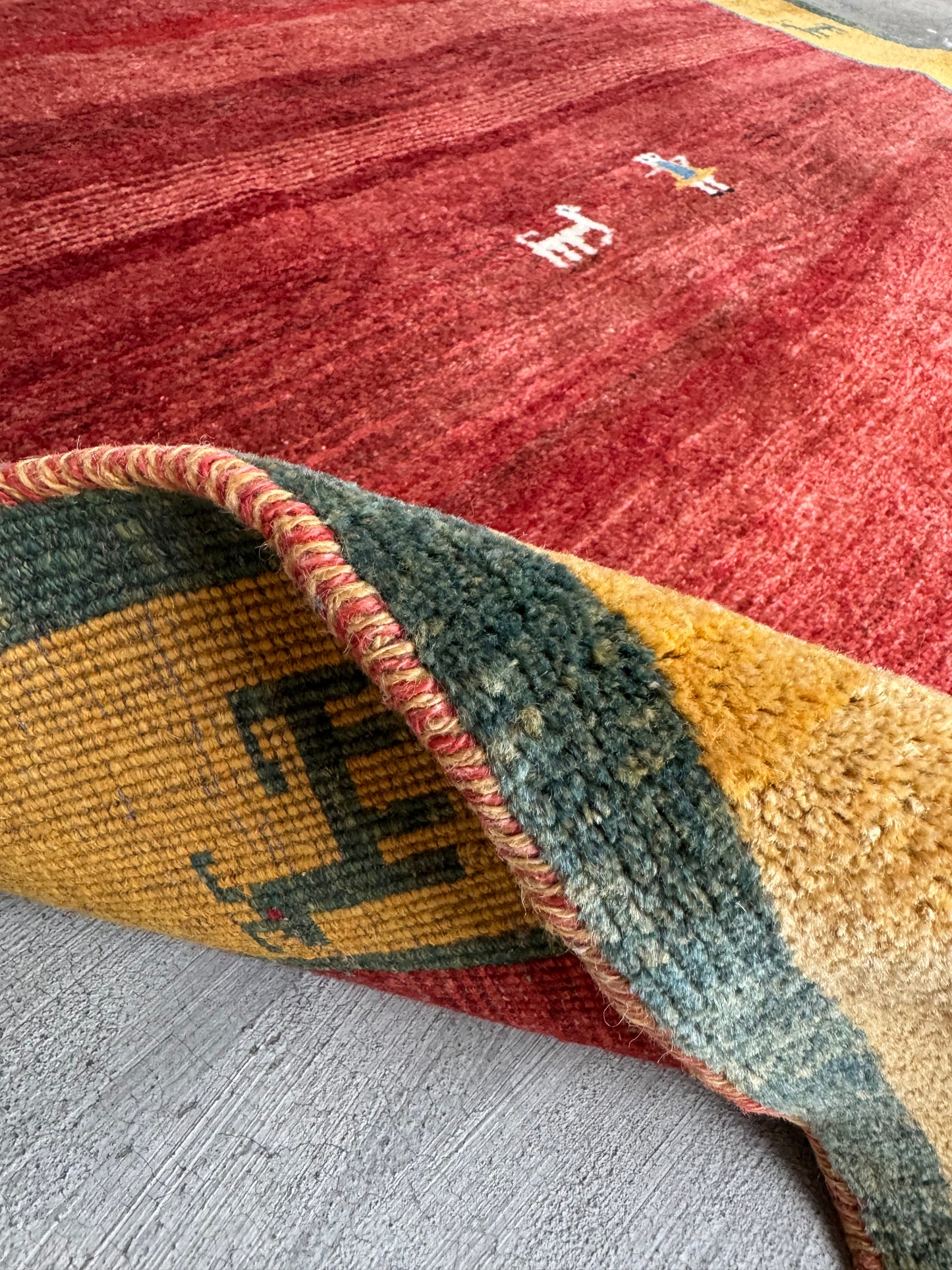 Handmade Persian Gabbeh Rug 220 x 175 cm | 7.22 x 5.74 ft