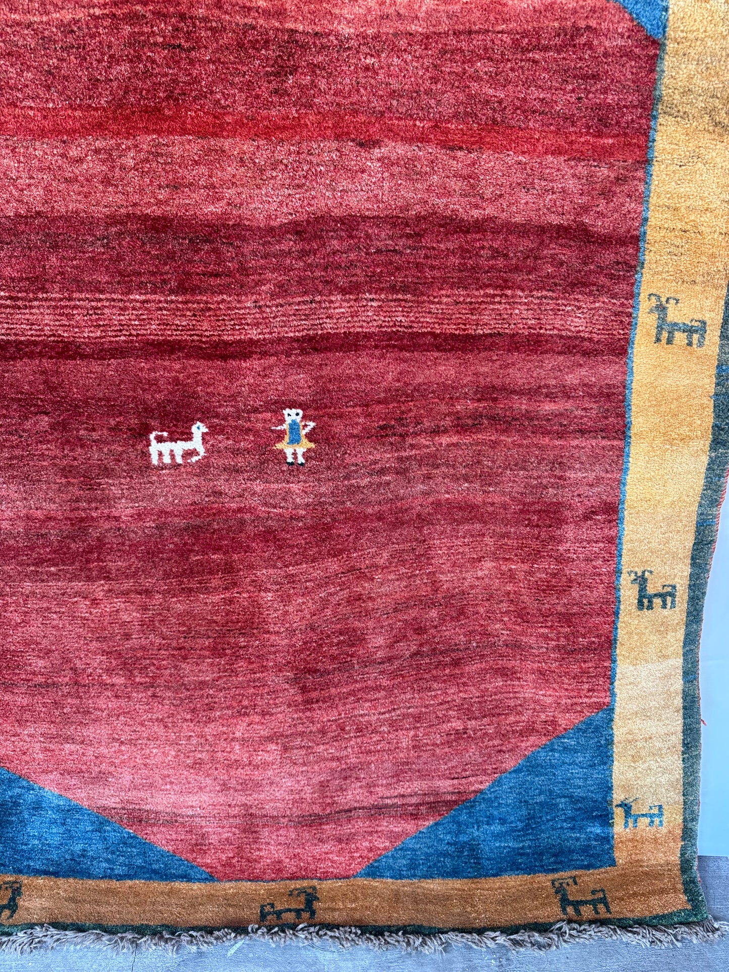 Handmade Persian Gabbeh Rug 220 x 175 cm | 7.22 x 5.74 ft