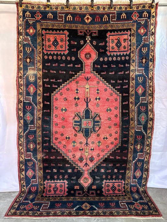 Handmade Persian Koliaii Rug
250 x 150 cm | 8.2 x 4.9 ft