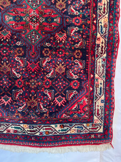 📌 RESERVED Handmade Persian Jozan Rug
145 x 100 cm | 4.76 x 3.28 ft