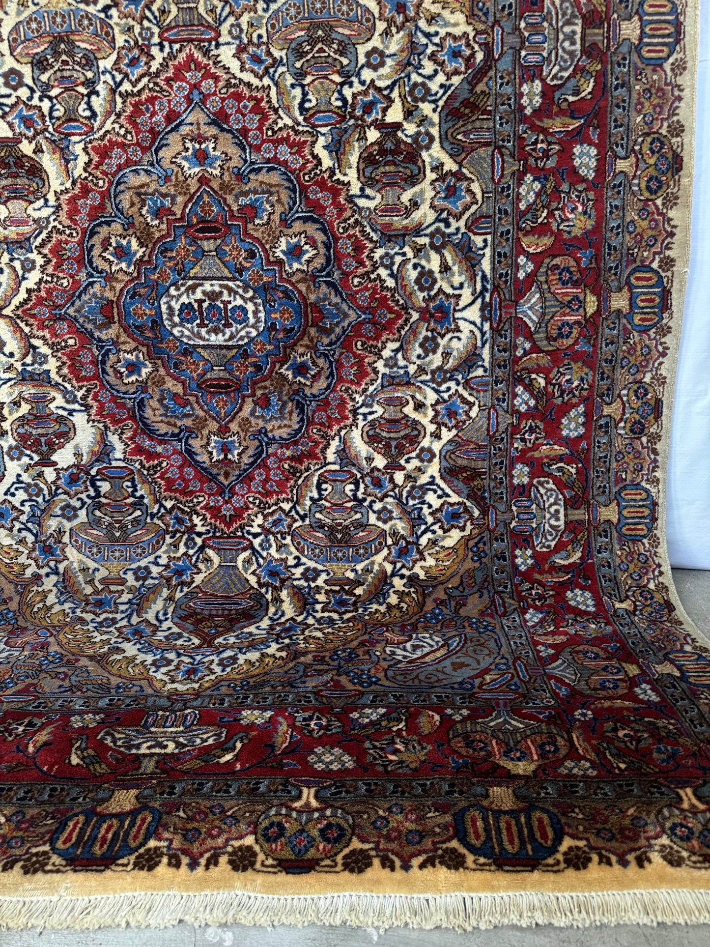 Handmade Persian Kashmar 290 x 203 cm | 9.5 x 6.66 ft