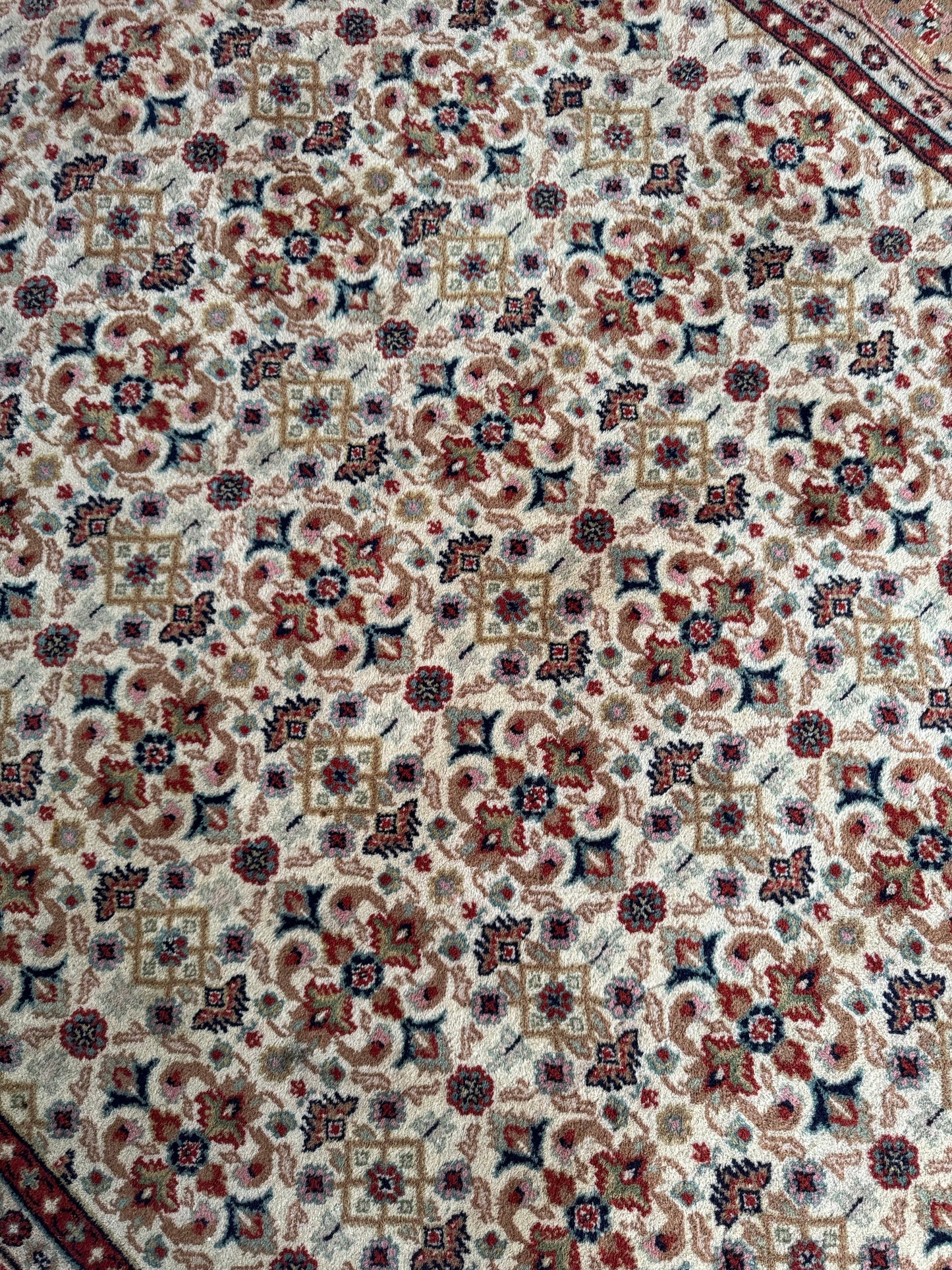 Handmade Indo Bidjar Rug 
285 x 193 cm | 9.4 x 6.3 ft