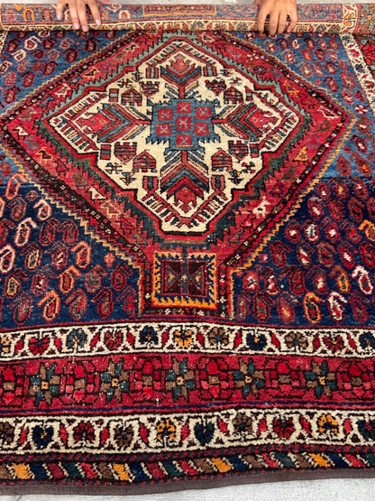 Handmade Persian Afshar Rug
145 x 125 cm | 4.9 x 4.1 ft