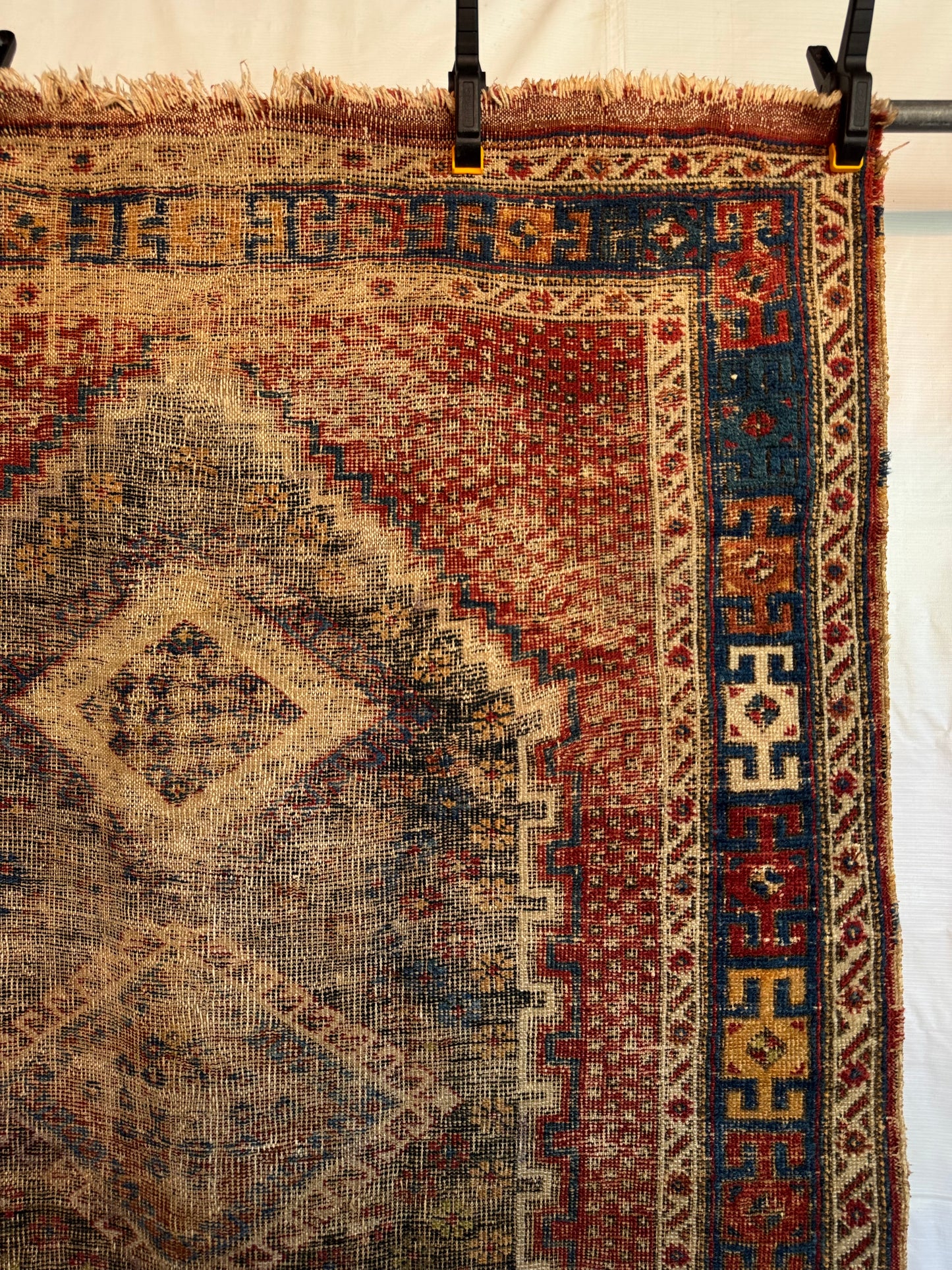 Handmade Persian Afshar 176 x 124 cm | 5.77 x 4.07 ft