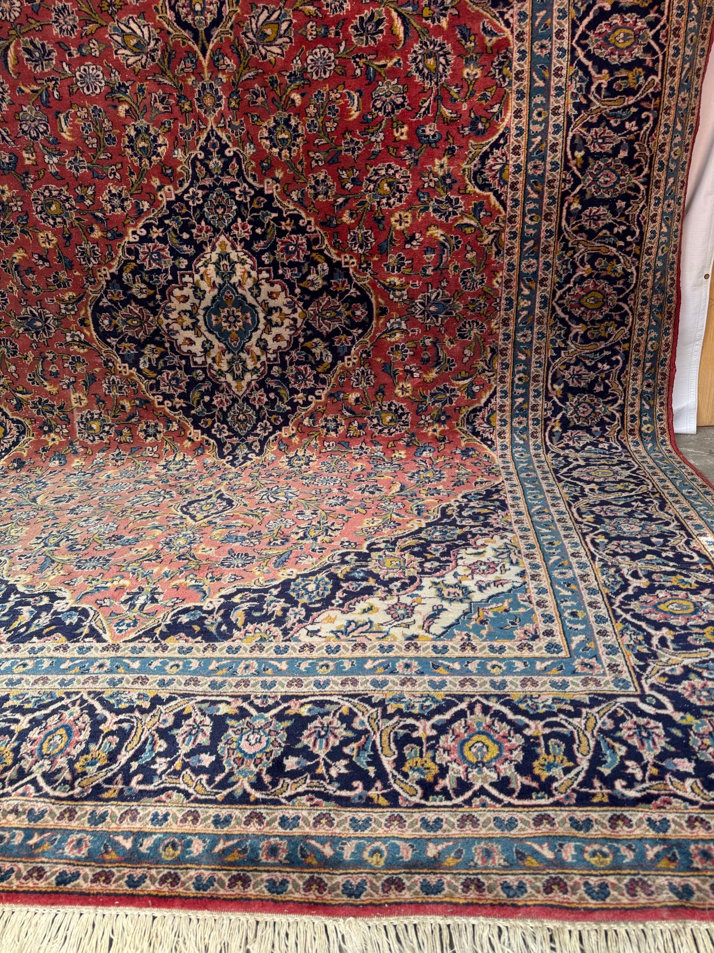 Handmade Persian Kashan Rug 344 x 243 cm | 11.3 x 8 ft