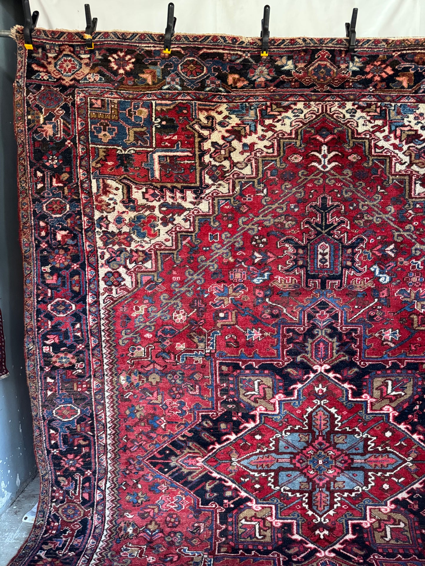 Handmade Persian Heriz 350 x 262 cm | 11.5 x 8.6 ft