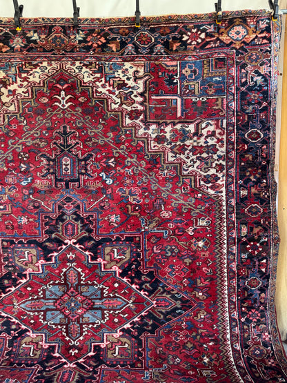 Handmade Persian Heriz 350 x 262 cm | 11.5 x 8.6 ft
