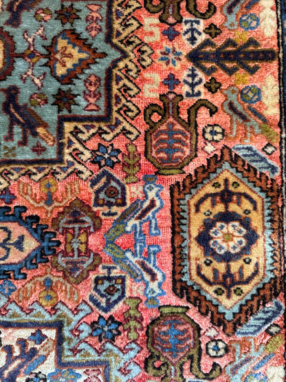 Handmade Persian Tabriz Rug 147 x 100 cm | 4.82 x 3.28 ft