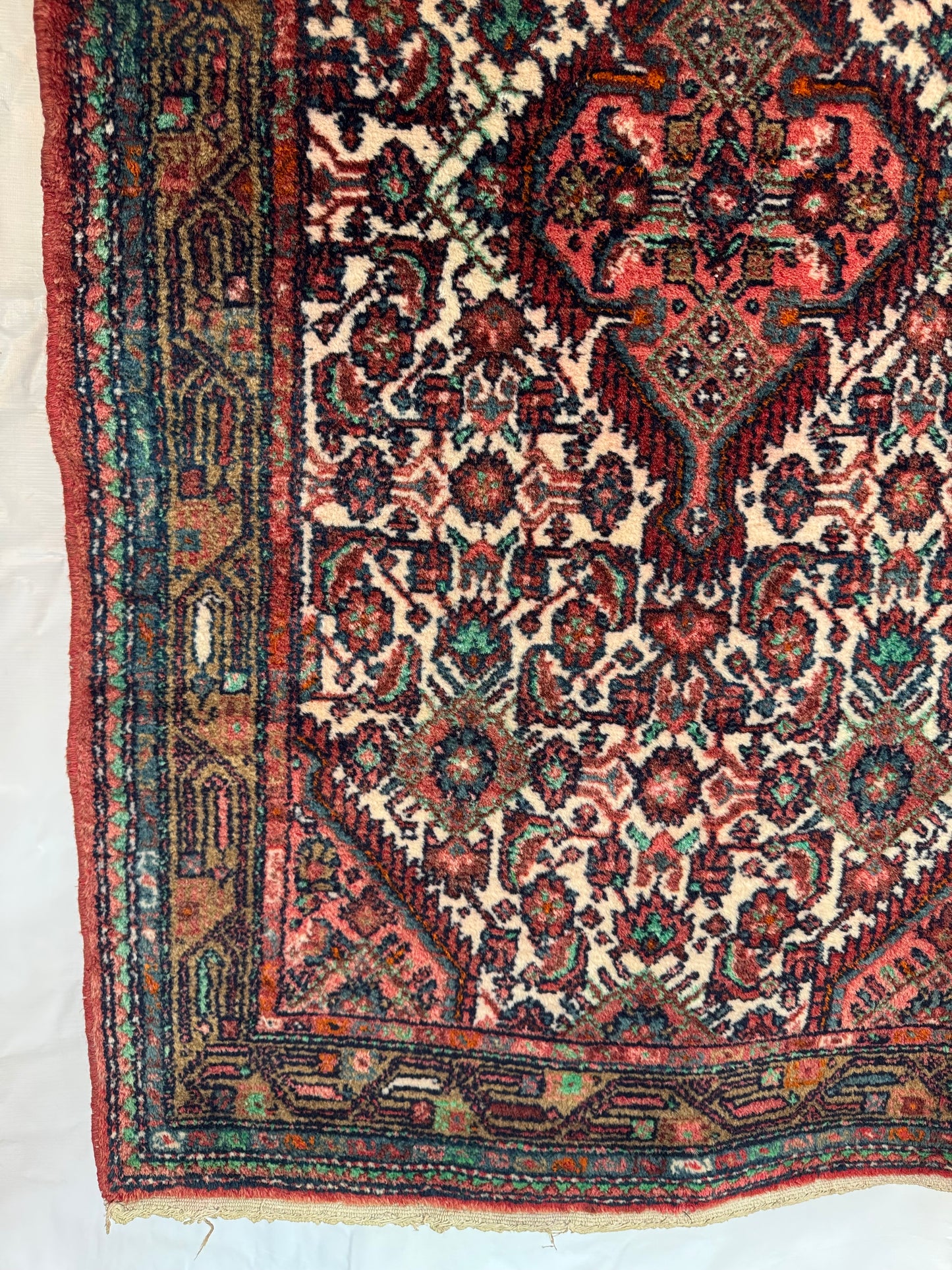 Handmade Persian Jozan Rug 172 x 100 cm | 5.64 x 3.28 ft