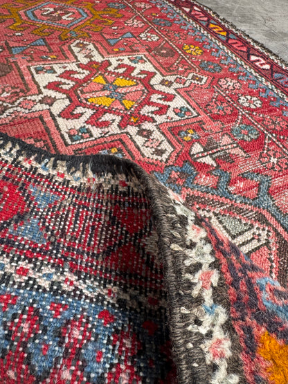 Handmade Persian Karaja Runner
270 x 98 cm | 8.9 x 3.2 ft