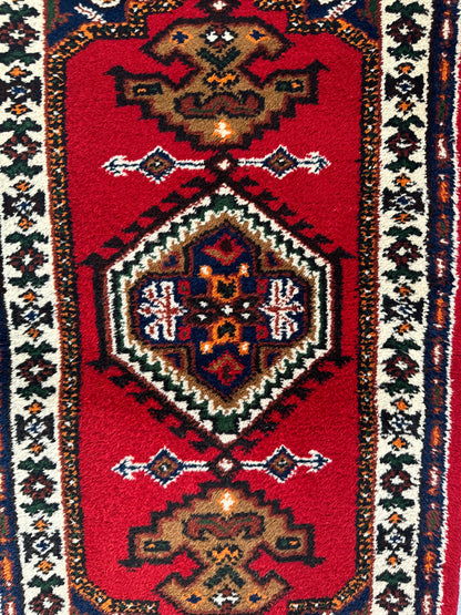 Handmade Indo Koliai 124 x 63 cm | 4.07 x 2.07 ft