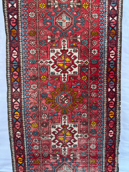 Handmade Persian Karaja Runner
270 x 98 cm | 8.9 x 3.2 ft