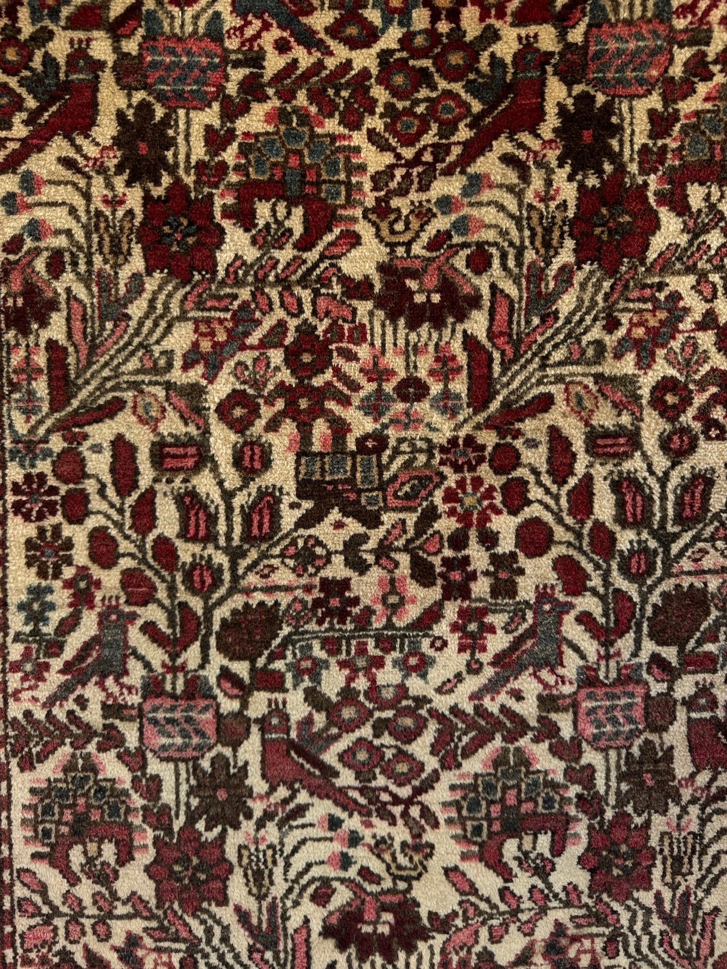 Handmade Persian Roudbar Rug
145 x 99 cm | 4.76 x 3.25 ft