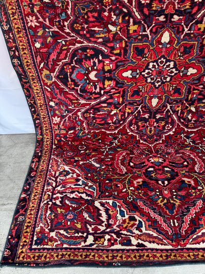 Handmade Persian Heriz Rug 310 x 210 cm | 10.17 x 6.89 ft