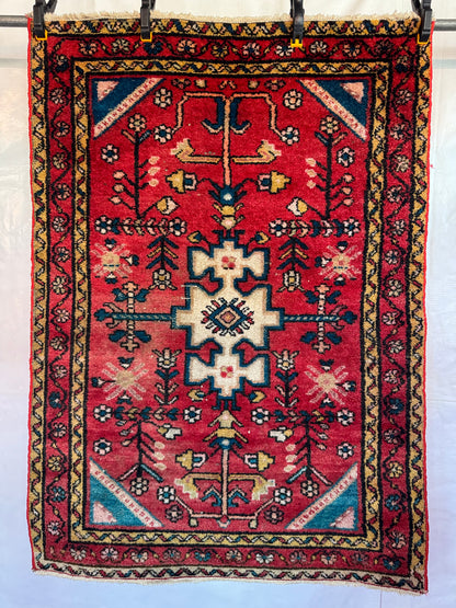 Handmade Persian Hamadan Rug 145 x 103 cm | 4.8 x 3.4 ft