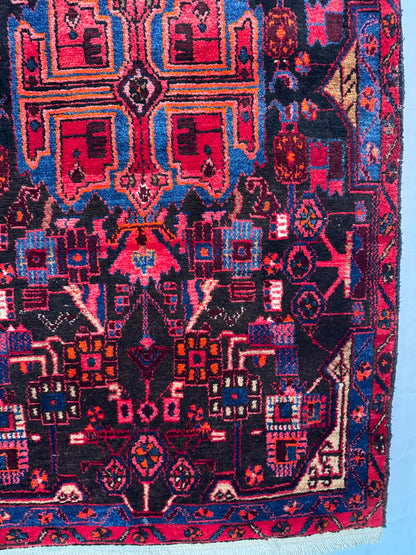 Handmade Persian Nahavand Rug 195 x 107 cm | 6.4 x 3.51 ft