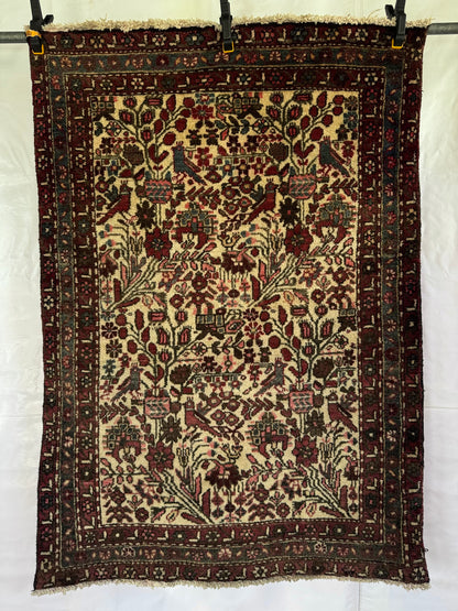 Handmade Persian Roudbar Rug
145 x 99 cm | 4.76 x 3.25 ft