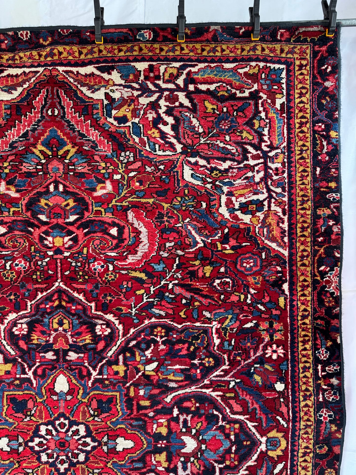Handmade Persian Heriz Rug 310 x 210 cm | 10.17 x 6.89 ft