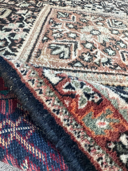 Handmade Persian Malayer Rug
200 x 135 cm | 6.6 x 4.4 ft