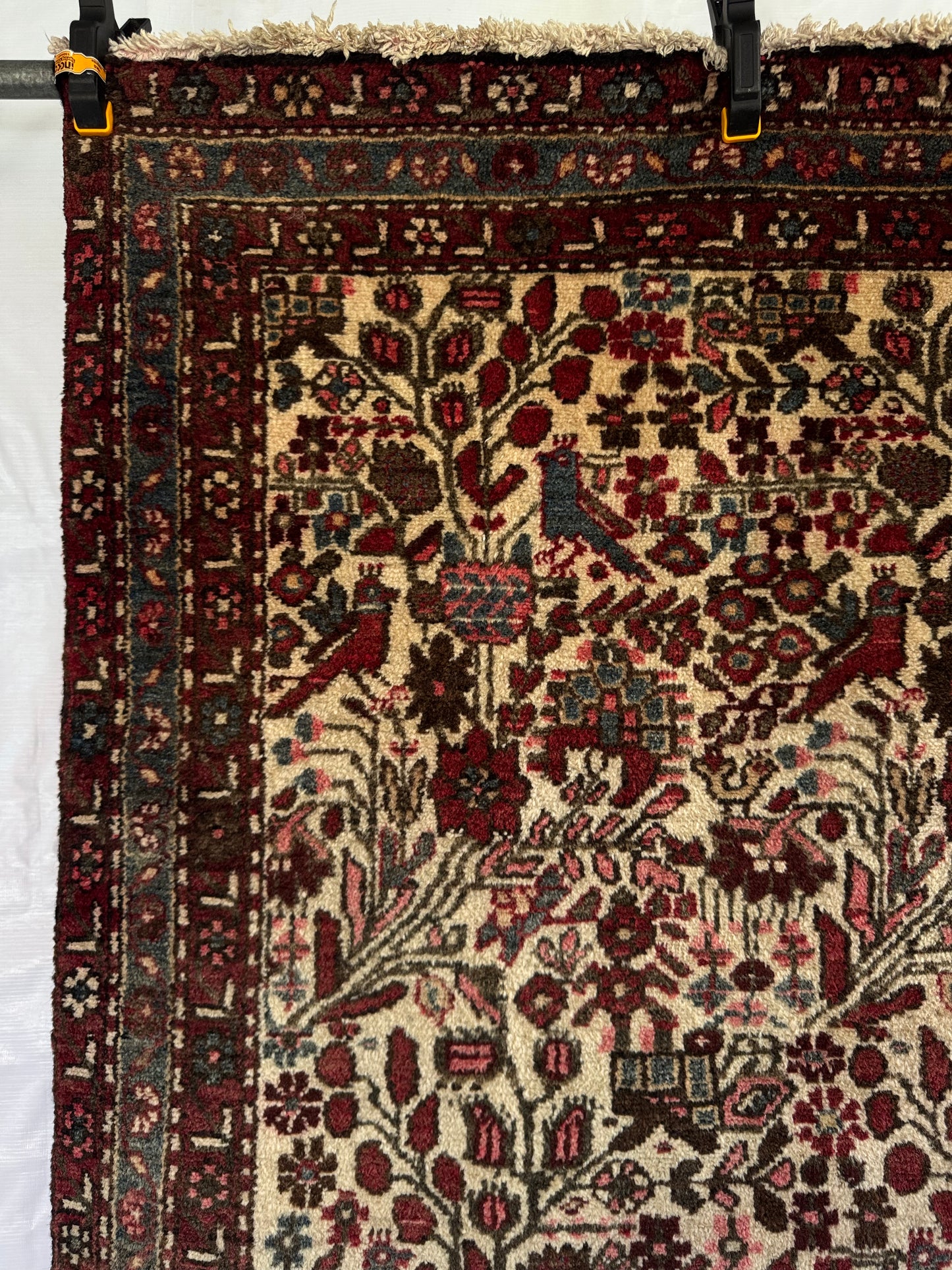 Handmade Persian Roudbar Rug
145 x 99 cm | 4.76 x 3.25 ft