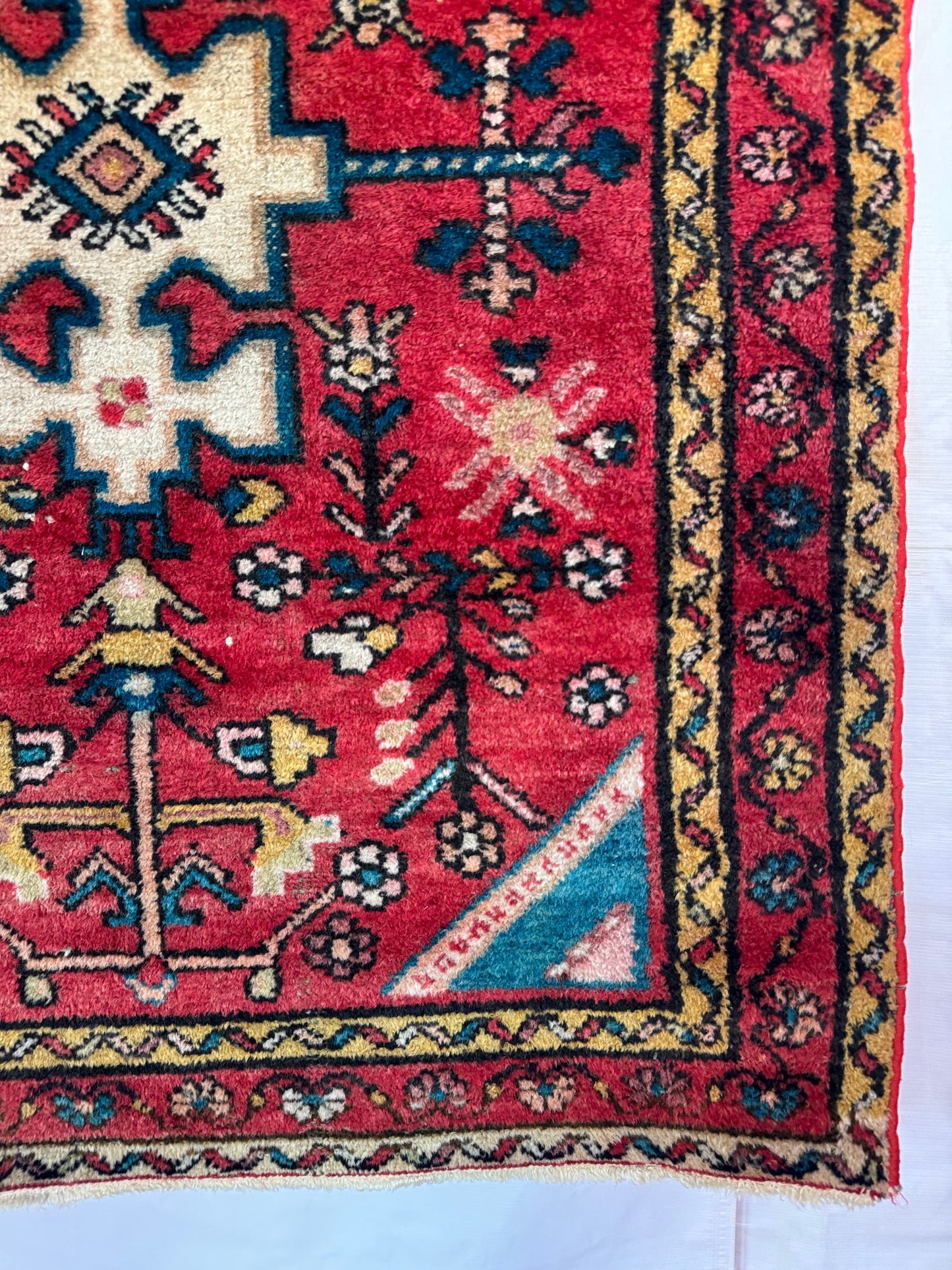 Handmade Persian Hamadan Rug 145 x 103 cm | 4.8 x 3.4 ft