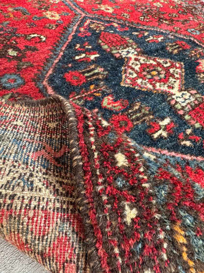 Handmade Persian Zanjan Rug
195 x 110 cm | 6.4 x 3.6 ft