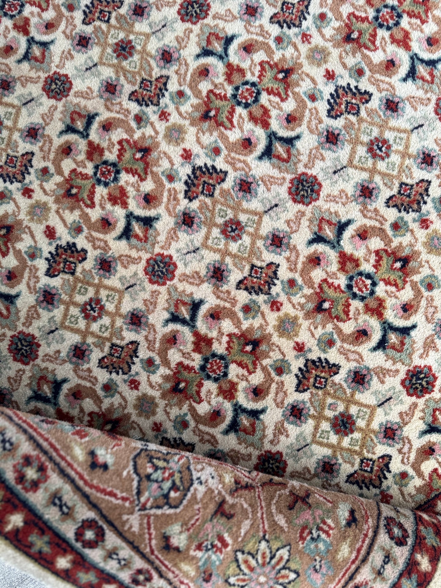 Handmade Indo Bidjar Rug 
285 x 193 cm | 9.4 x 6.3 ft