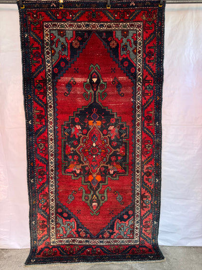 Handmade Persian Hamadan Rug
235 x 115 cm | 7.7 x 3.8 ft