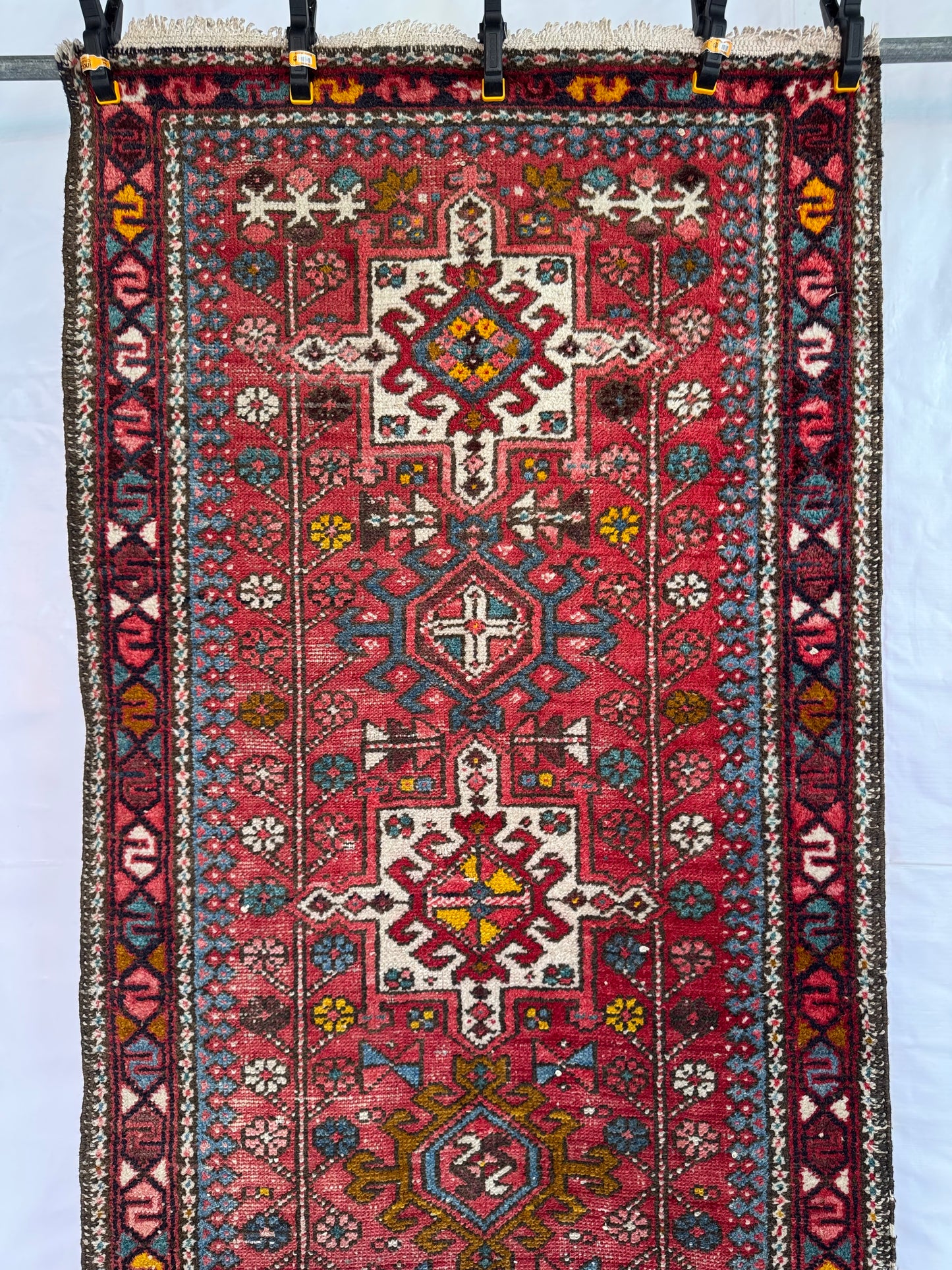 Handmade Persian Karaja Runner
270 x 98 cm | 8.9 x 3.2 ft