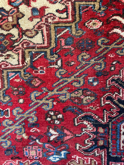 Handmade Persian Heriz 350 x 262 cm | 11.5 x 8.6 ft