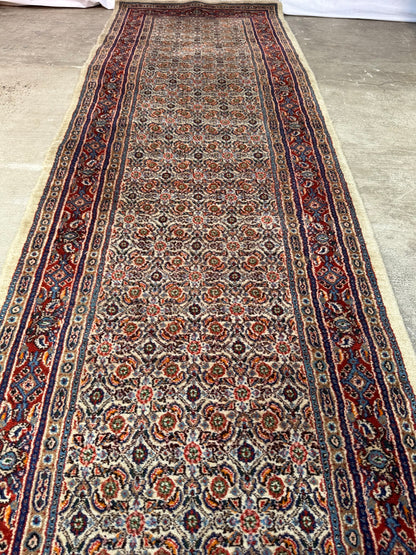 Handmade Persian Muod Runner
290 x 83 cm | 9.5 x 2.7 ft