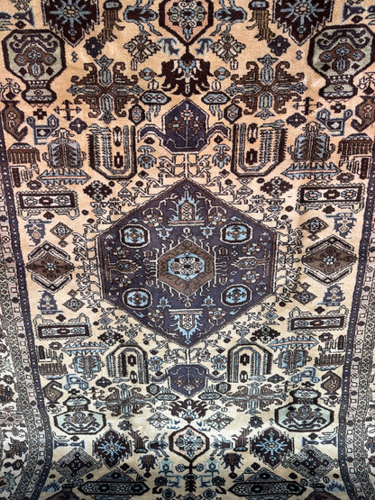 Handmade Ardebil Rug 270 x 174 cm | 8.86 x 5.71 ft