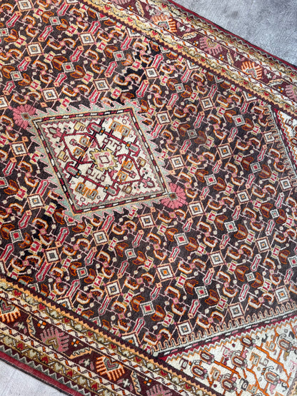 Handmade Persian Bidjar Rug
220 x 135 cm | 7.2 x 4.4 ft