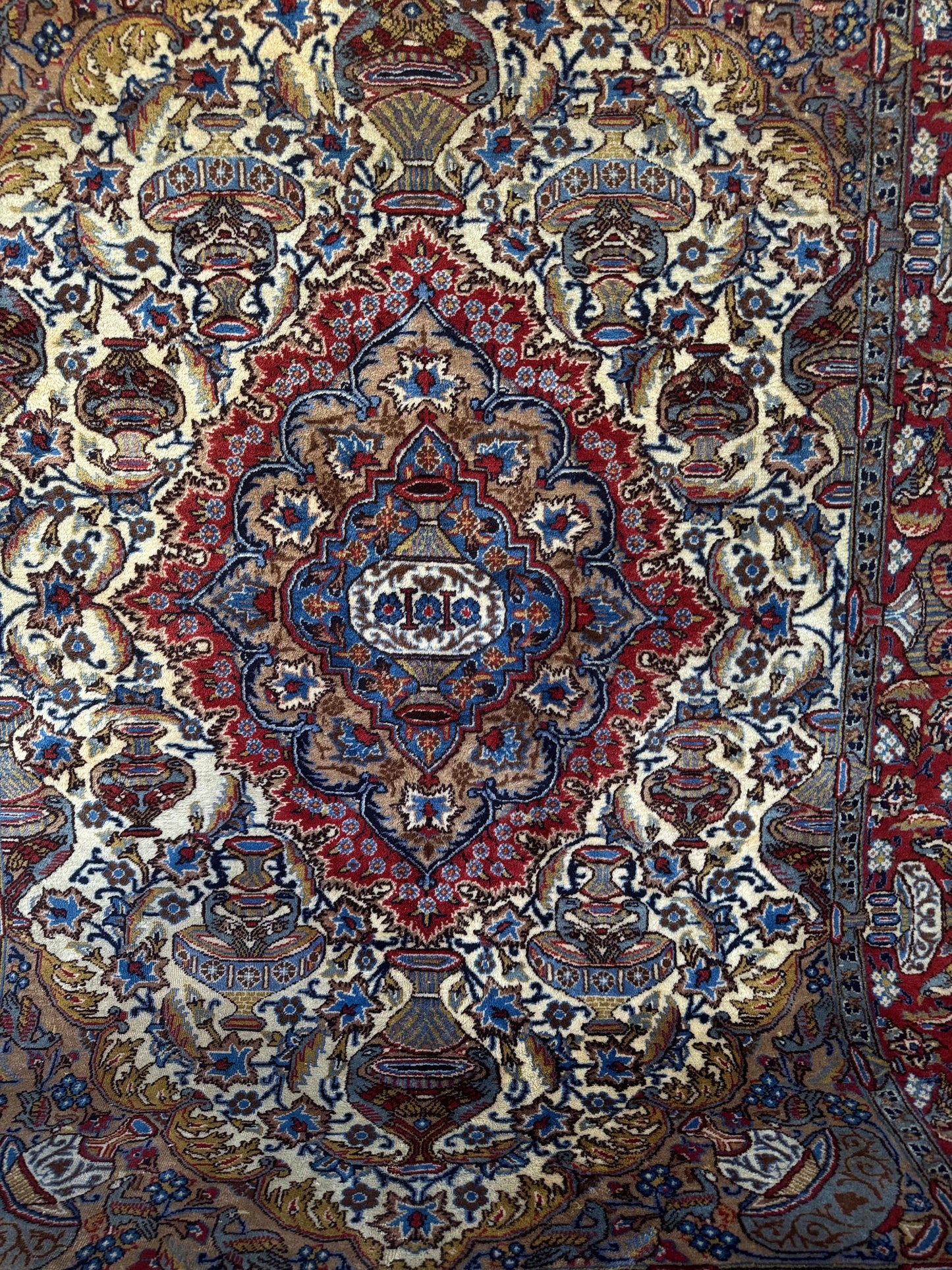 Handmade Persian Kashmar 290 x 203 cm | 9.5 x 6.66 ft