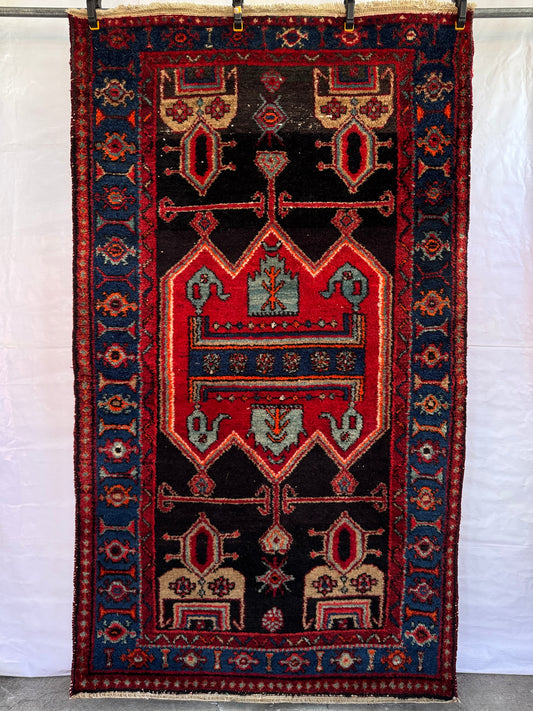 Handmade Persian Hamadan Rug
210 x 120 cm | 6.9 x 3.9 ft